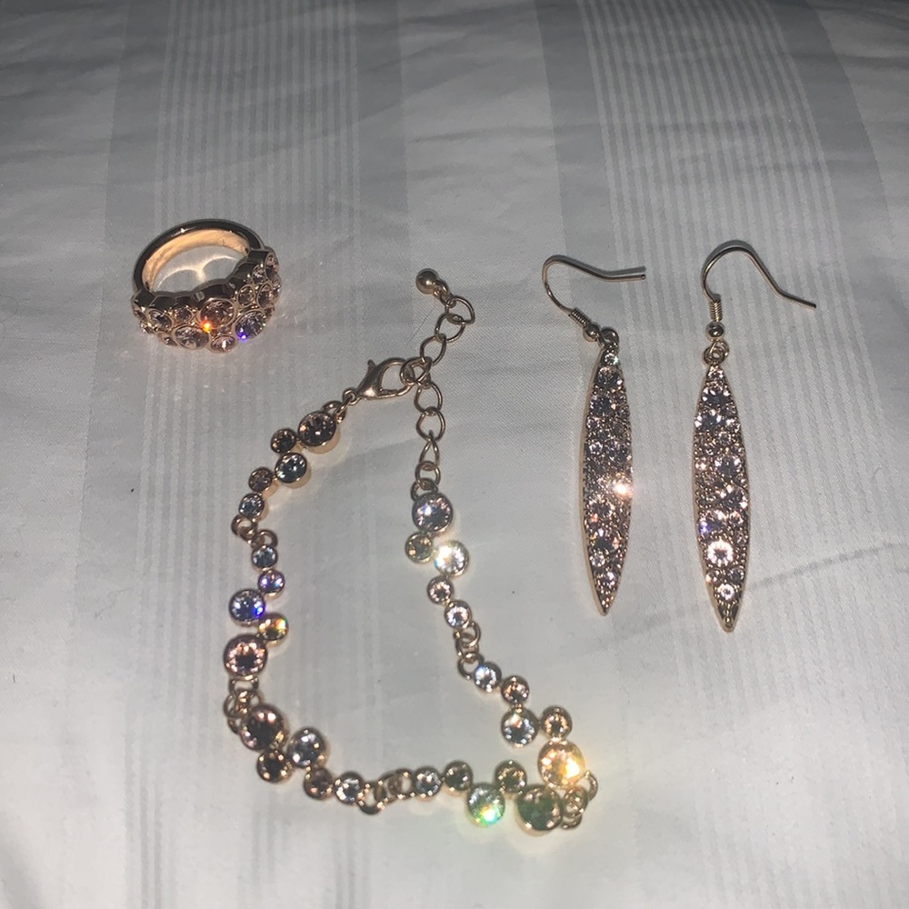 Adorable Rose Gold jewelry set!!!
